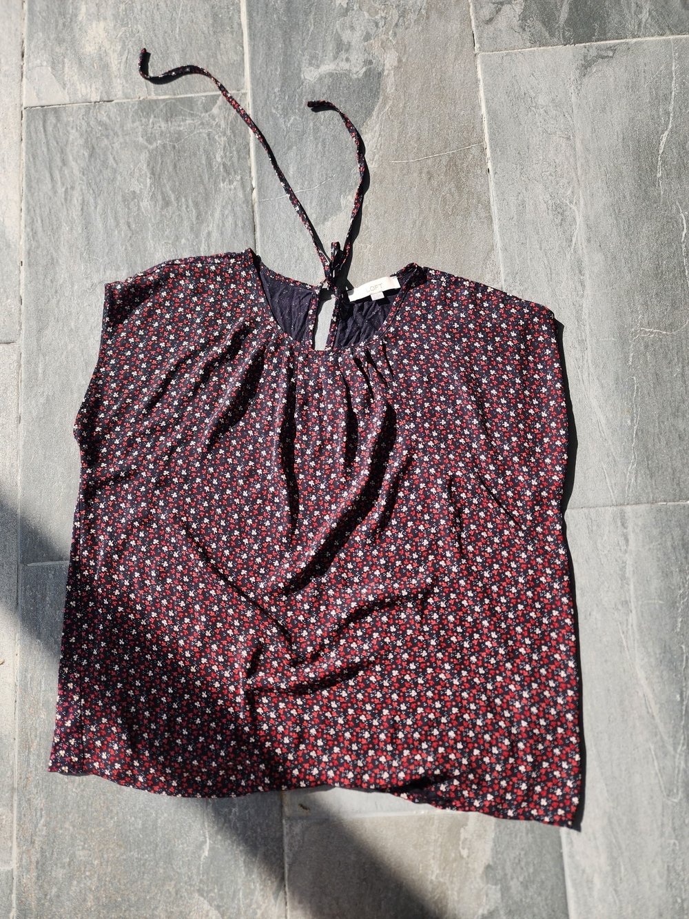 LOFT Burgundy Floral Top Tie
